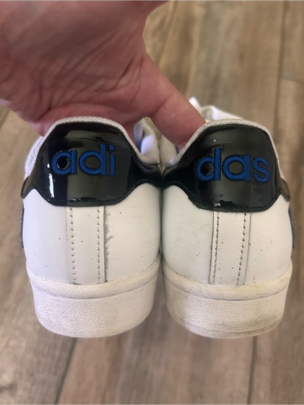 Adidas Originals Superstar 'White Black Blue' FZ4832 sneakers. Men 6 Women 7.5 - Picture 3 of 6